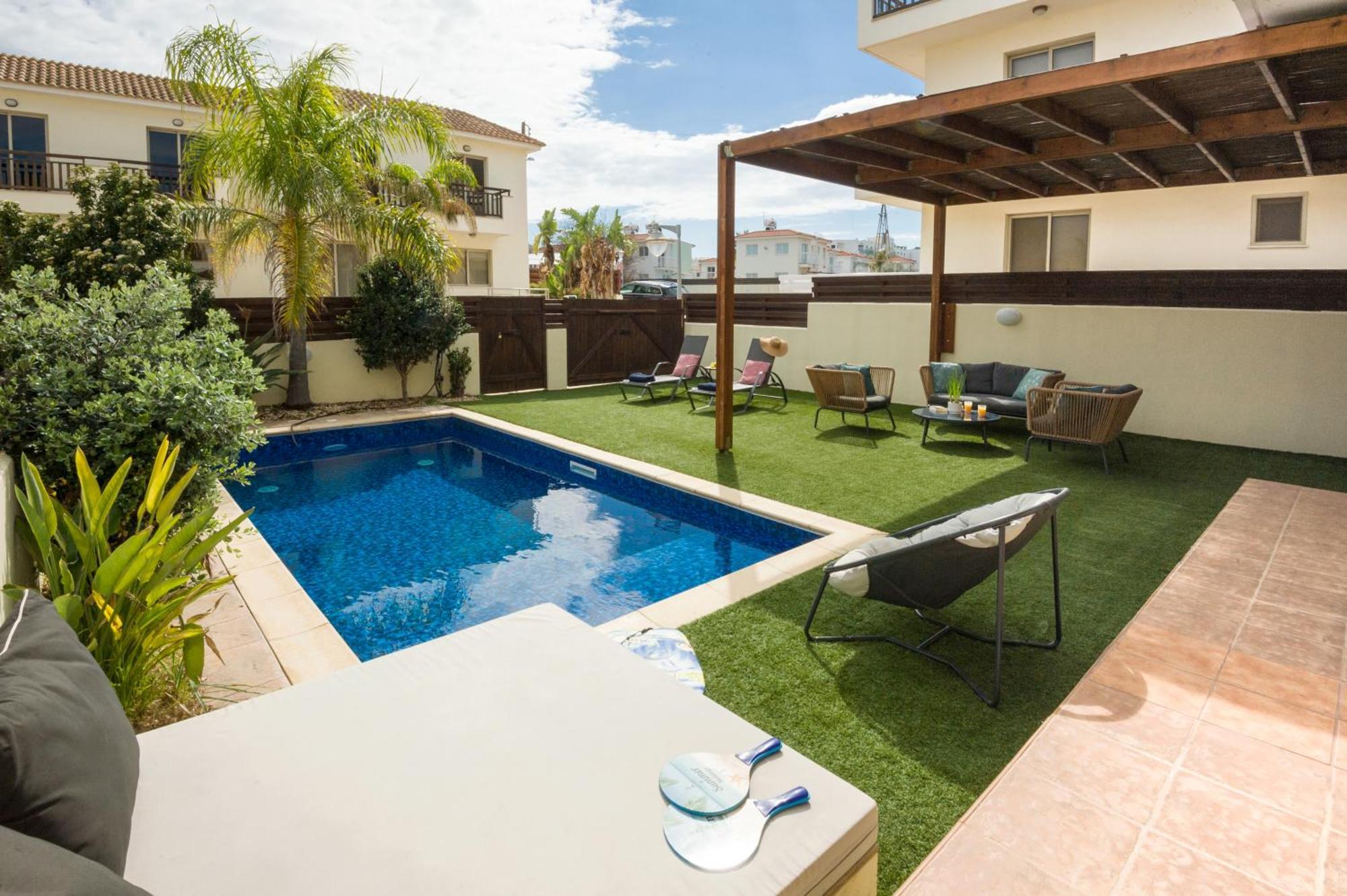 Villa Oasis Pernera Exteriör bild